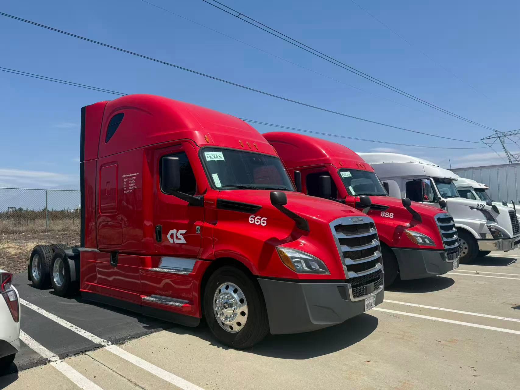 Road and rail freight transport